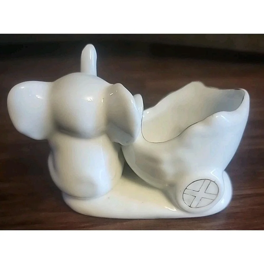 Vintage Elephant Ring Holder Jewelry Dish Porcelain Trunk Up Decor